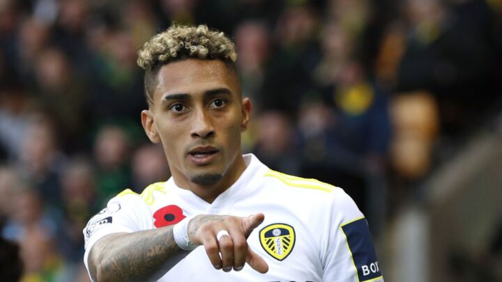 Campeonato Inglês: Leeds vence o Norwich com artilheiros brasileiros