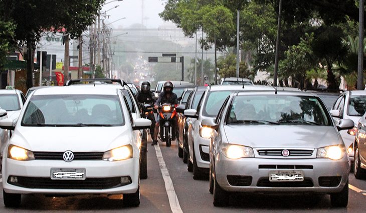 Governador sanciona lei que prevê isenção de IPVA para veículos com mais de 15 anos