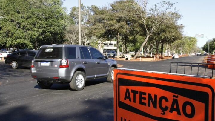 Parque dos Poderes: interdição da Avenida do Poeta é estendida da Afonso Pena até o “postinho”