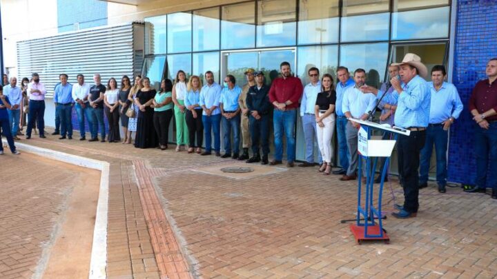 Estado e Município entregam chaves do Hospital Regional para o Instituto Acqua que fará gestão da Unidade