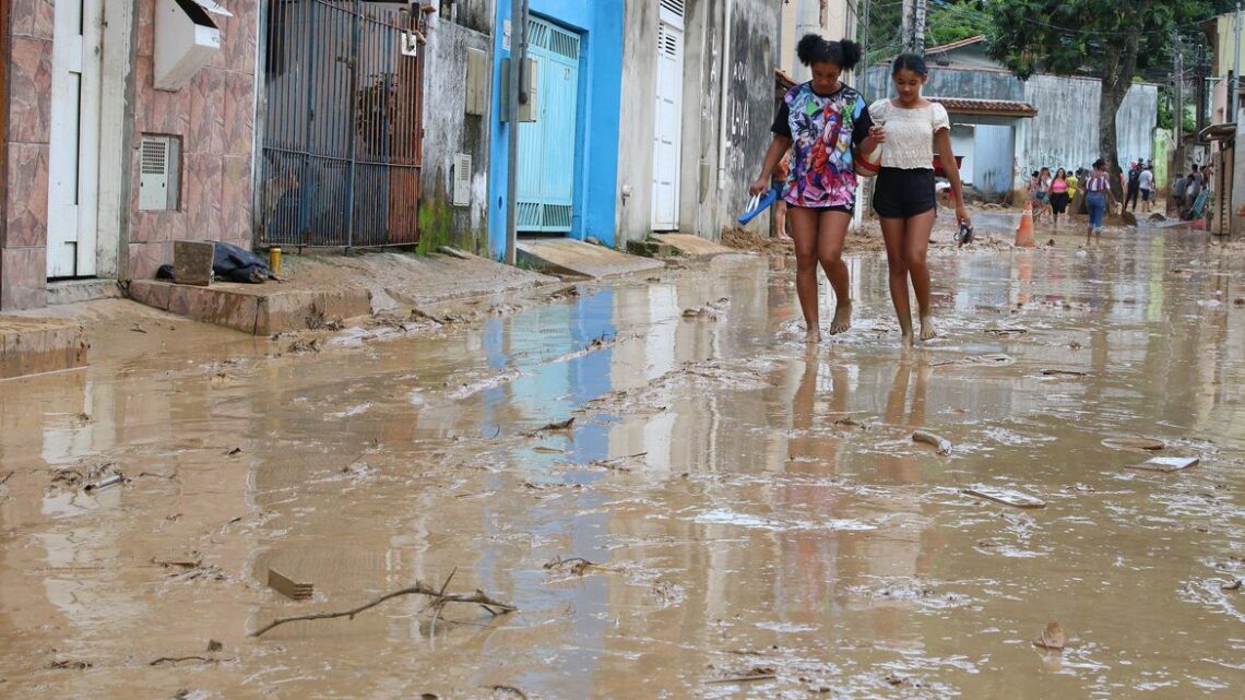 Litoral paulista teve maior volume de chuva registrado no Brasil