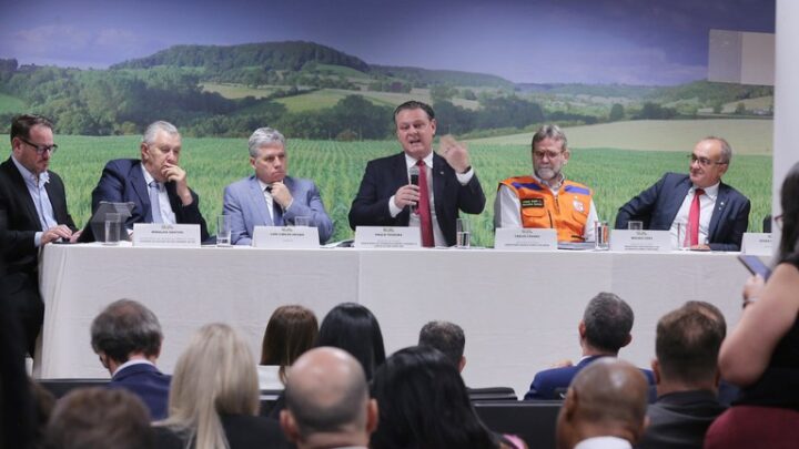 Mapa, MDA e MIDR conversam com produtores do Rio Grande do Sul atingidos pela estiagem