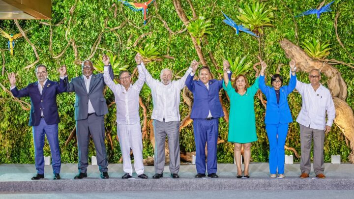 Presidentes de oito países amazônicos assinam Declaração de Belém