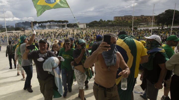 Cúpula da PM do Distrito Federal é alvo de operação da Polícia Federal