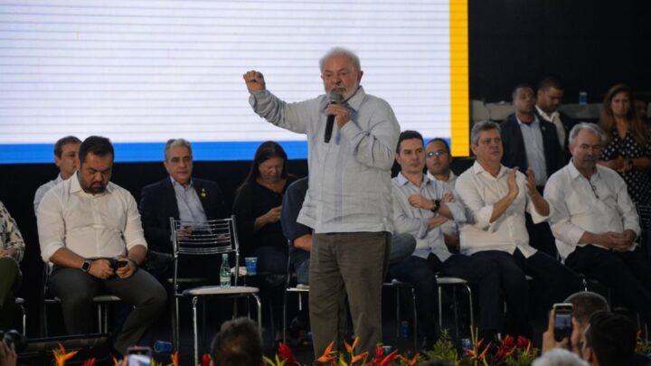 Lula diz que polícia não pode confundir pessoas pobres com bandidos