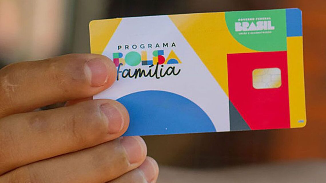 Caixa paga novo Bolsa Família a beneficiários com NIS de final 4