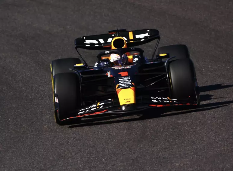 F1: Verstappen domina e conquista quinta pole consecutiva no GP da China