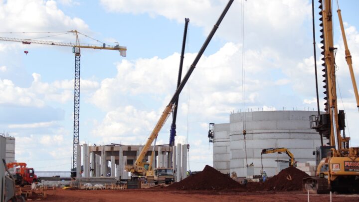 Obra de indústria de etanol de cereais gera 600 empregos em Sidrolândia