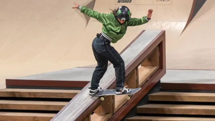 Rayssa Leal se classifica à final do Mundial de skate street no Japão