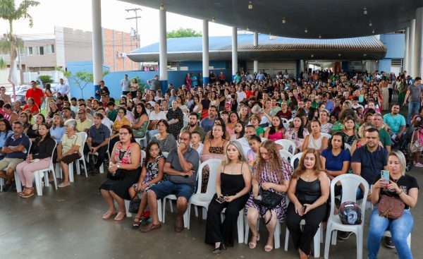 Prefeitura de Três Lagoas empossa 209 novos servidores em segunda cerimônia de posse do ano