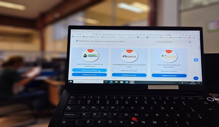 Formação em direitos do consumidor conta com cursos online, gratuitos e com certificado