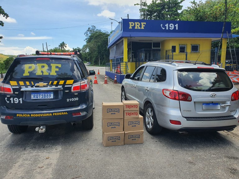 PRF recupera carga saqueada de mais de 4.800 doces
