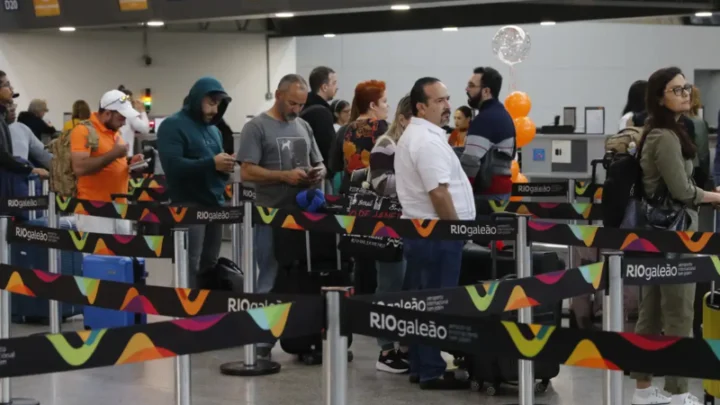 Estradas e aeroportos estão preparados para movimento no carnaval