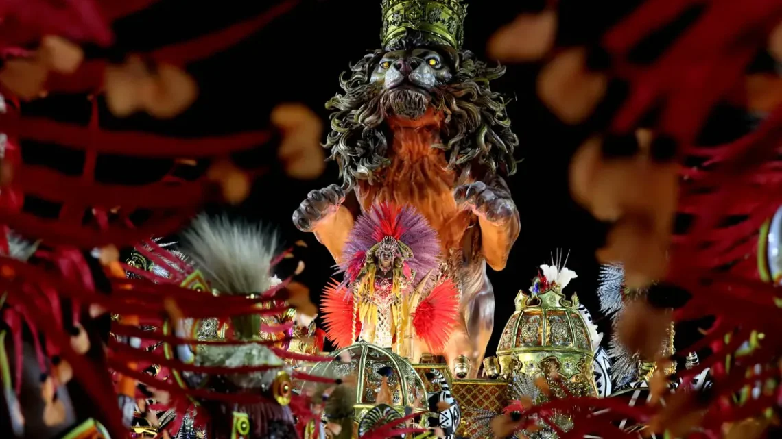 Apuração do carnaval carioca: entenda os quesitos avaliados