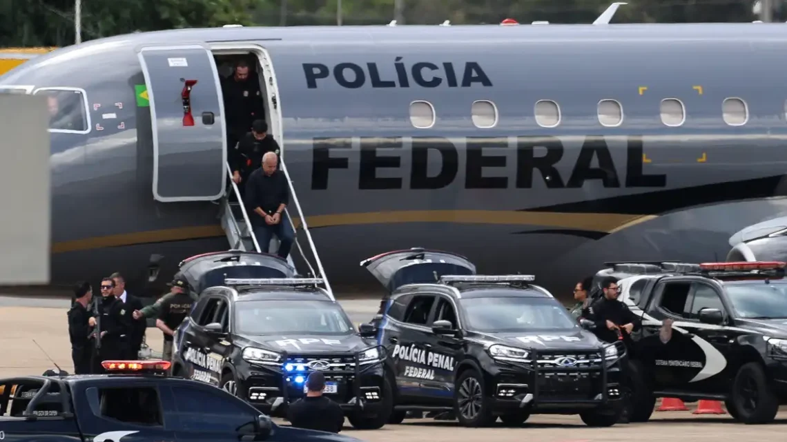 Irmãos Brazão e delegado Rivaldo seguem para presídio federal