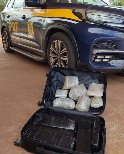 PRF prende passageiro de ônibus com 11,5 Kg de maconha e skunk em Água Clara (MS)