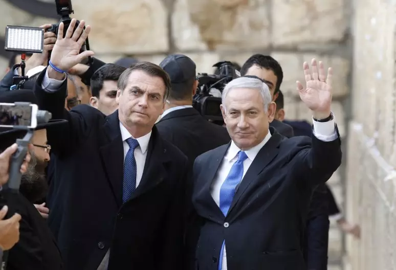 Bolsonaro pede que Alexandre de Moraes libere seu passaporte para viajar a Israel