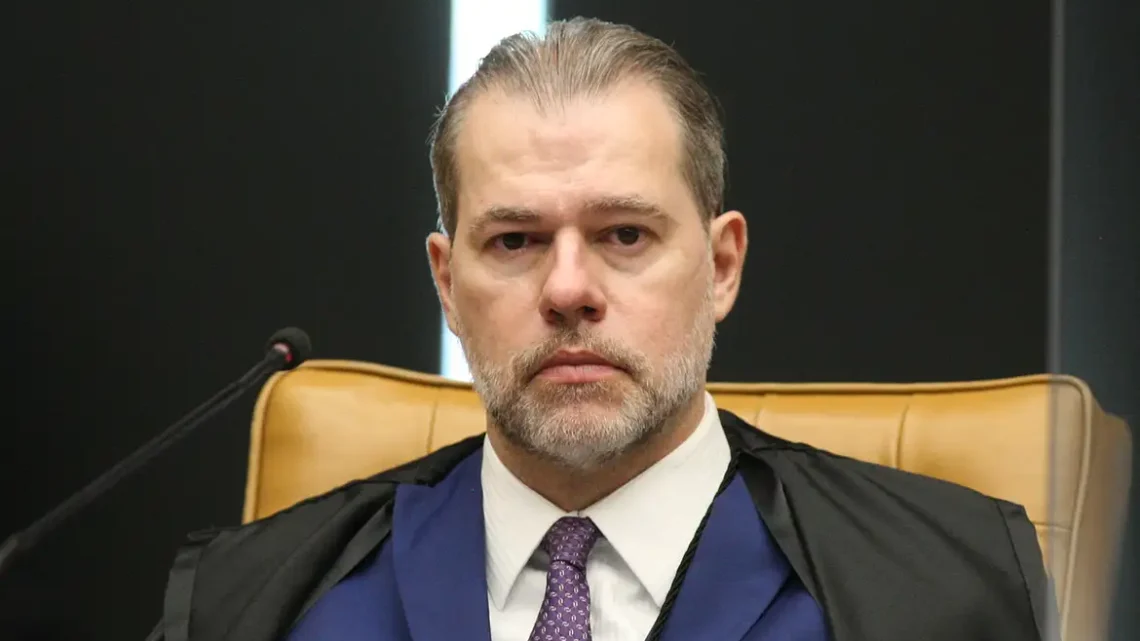 Toffoli determina Polícia Federal a aprofundar investigação sobre agressão a Moraes