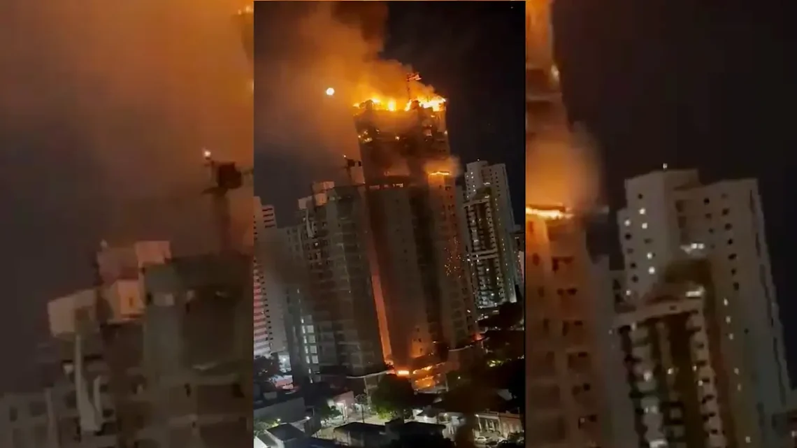 Incêndio atinge prédio em construção em Recife 