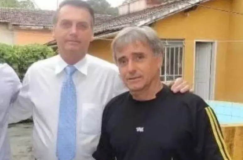 Irmão mais velho de Bolsonaro se torna réu por caso de homofobia e ameaça
