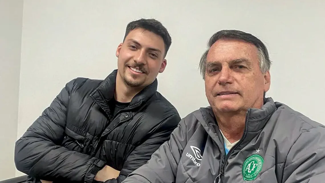 MPDF denuncia Jair Renan, filho de Bolsonaro, por lavagem de dinheiro