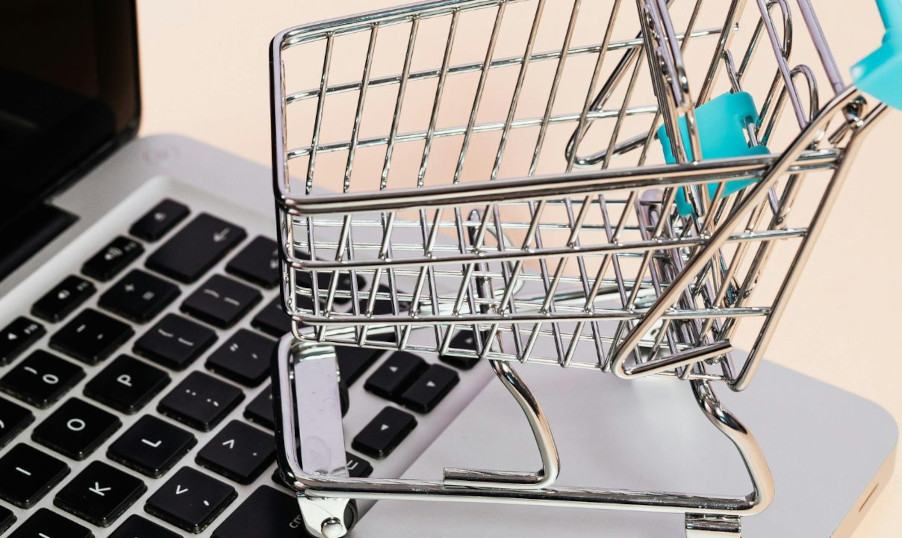 Aprenda como não cair em fraudes nas compras online