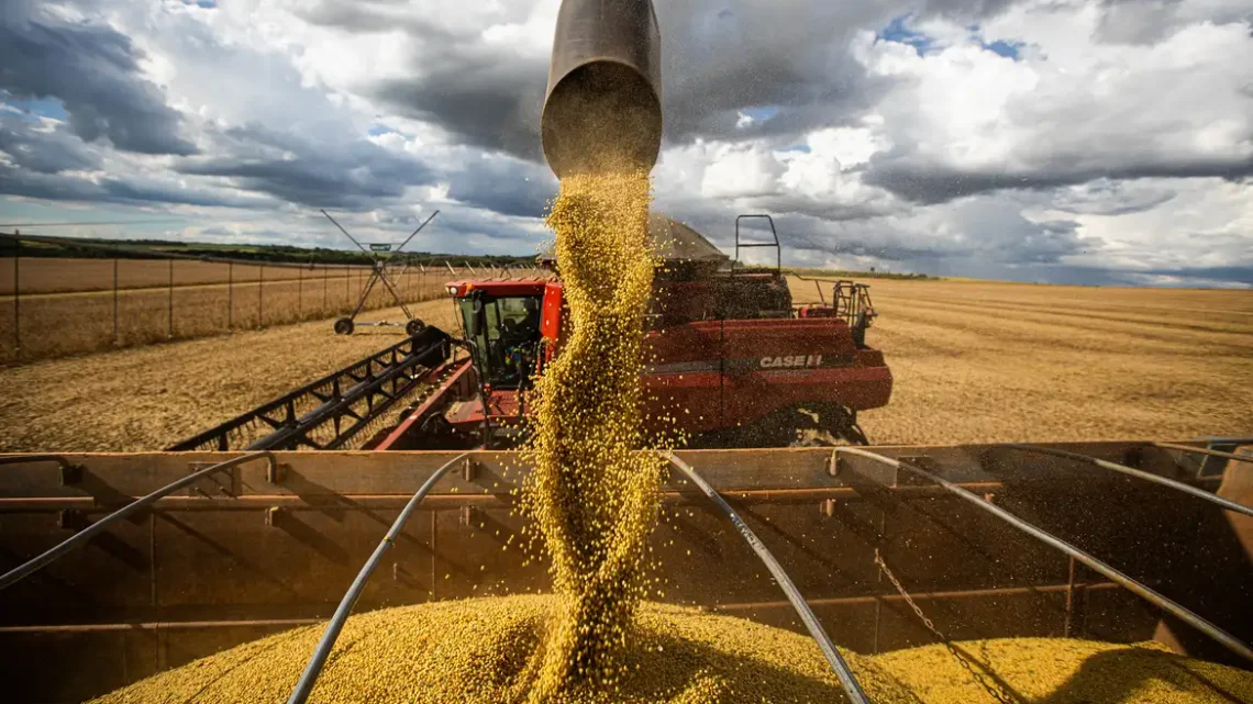 Alckmin comemora dados de produção agroindustrial em abril