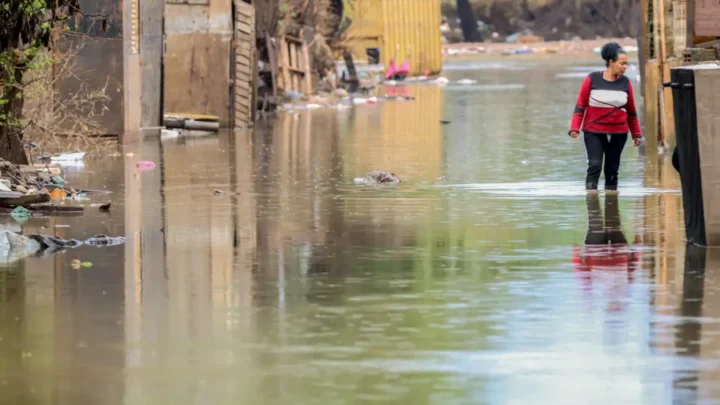 Chuvas e alagamentos voltam a preocupar moradores de Porto Alegre