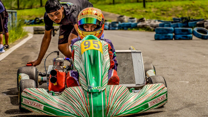Miguel Spohr disputa da Copa Brasil de Kart pela categoria OK Júnior