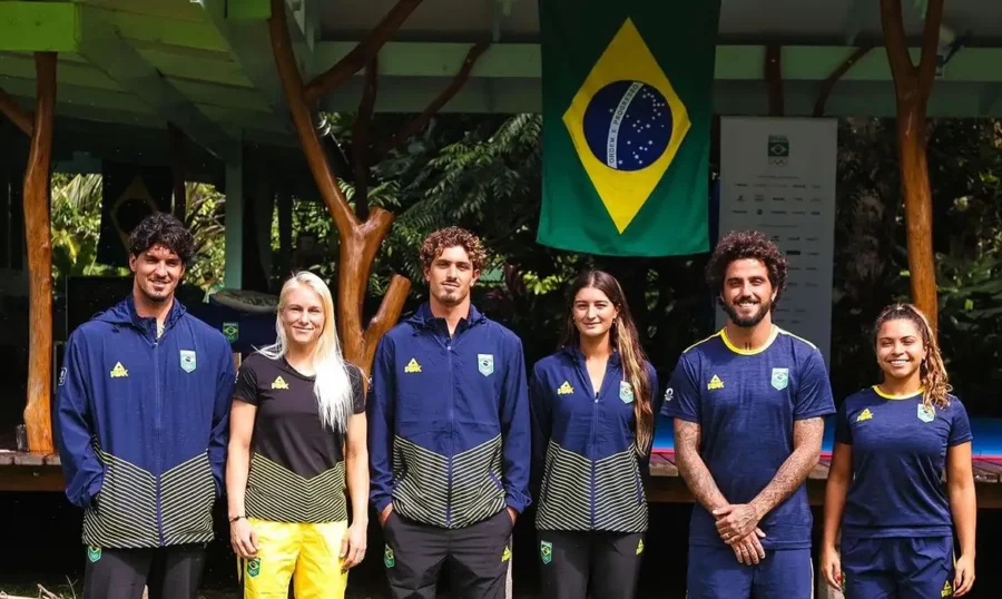 Equipe brasileira de surfe, a maior nos Jogos, está completa no Taiti