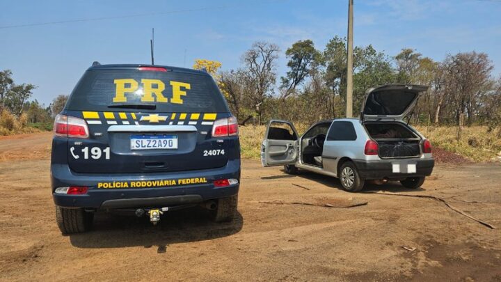 PRF apreende 4 mil maços de cigarros em Campo Grande (MS)