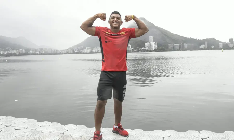 Isaquias Queiroz é campeão brasileiro de canoagem velocidade