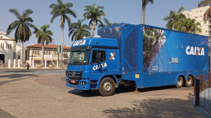 Caminhão tudo em dia CAIXA chega a Caldas Novas (GO) levando oportunidade para regularização de dívidas