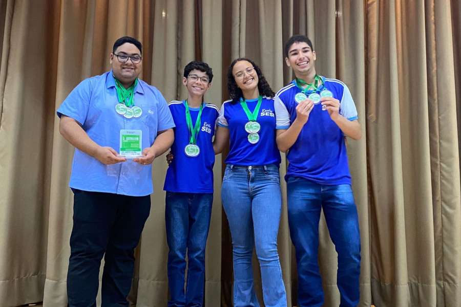 Alunos da Escola Sesi de Aparecida do Taboado são premiados em feira de ciências do IFMS