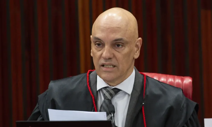 X transfere R$ 28 milhões para conta errada; Moraes manda app regularizar pagamento