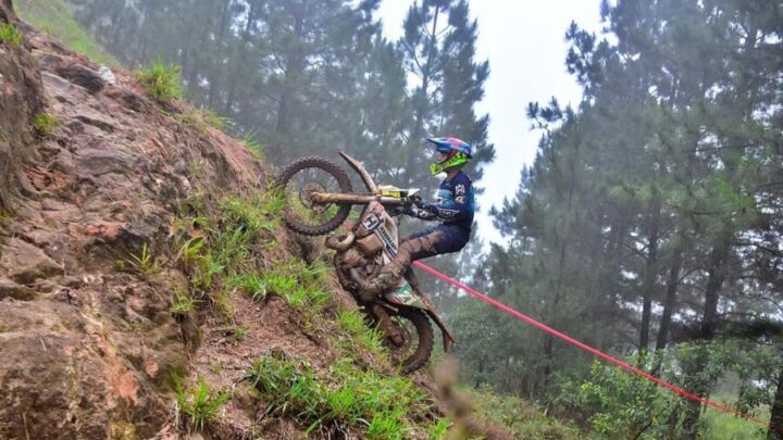 Husqvarna PowerHusky/Itaminas é Campeã Brasileira de Enduro com Humberto “Machito”