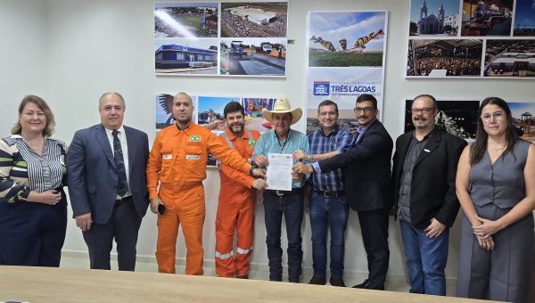 Prefeito e Presidente da Câmara recebem equipe da Petrobras para discutir retomada do Projeto UFN3