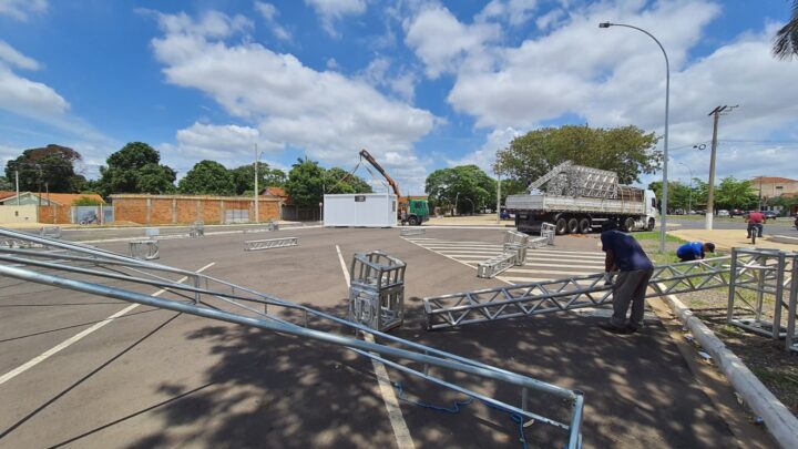 ‘A Casa dos Sonhos’: estrutura da mega festa de encerramento já é montada na NOB