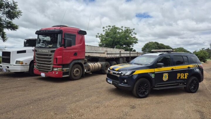 PRF recupera dois caminhões em Ivinhema (MS)